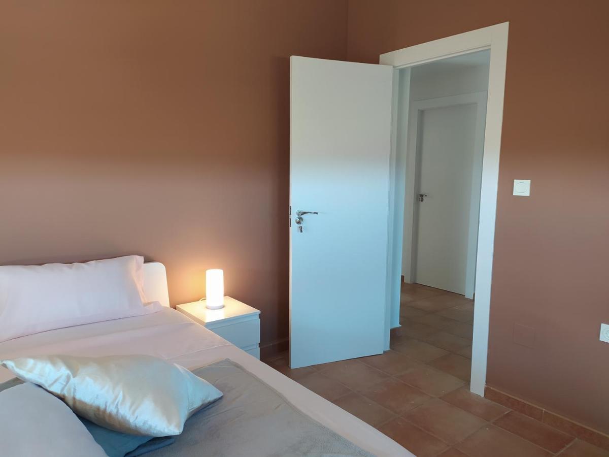 Ucenda Habitaciones En Finca Olivo Y Almendro المظهر الخارجي الصورة